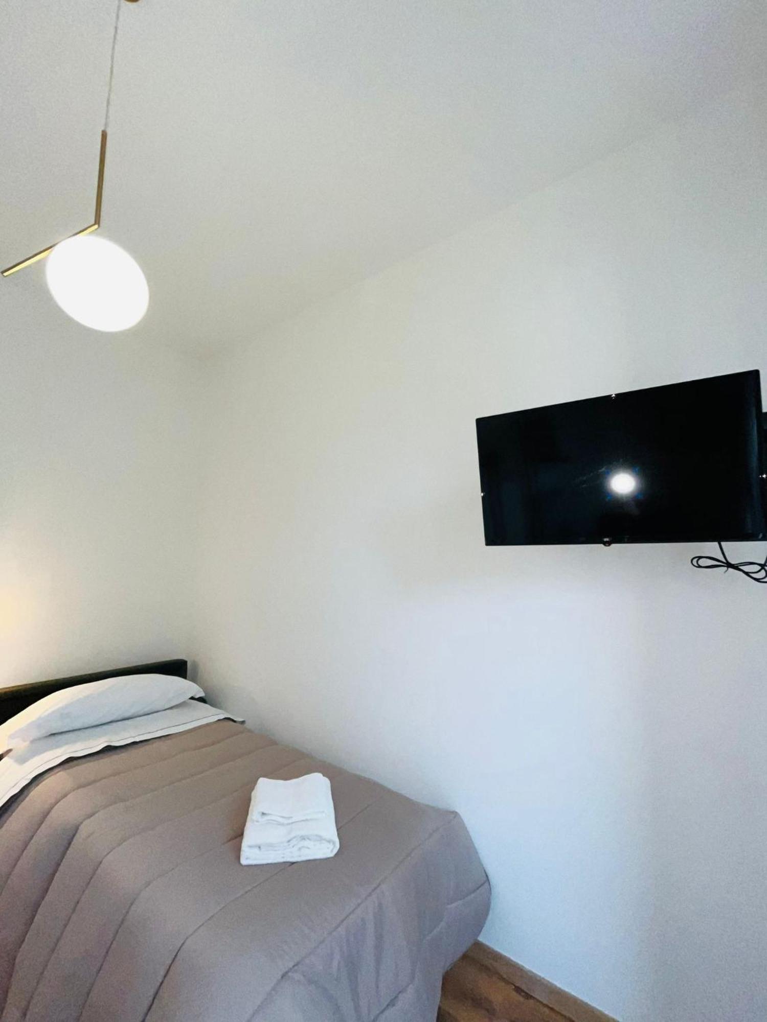 Oriani Bnb Bed & Breakfast Firenze Bagian luar foto